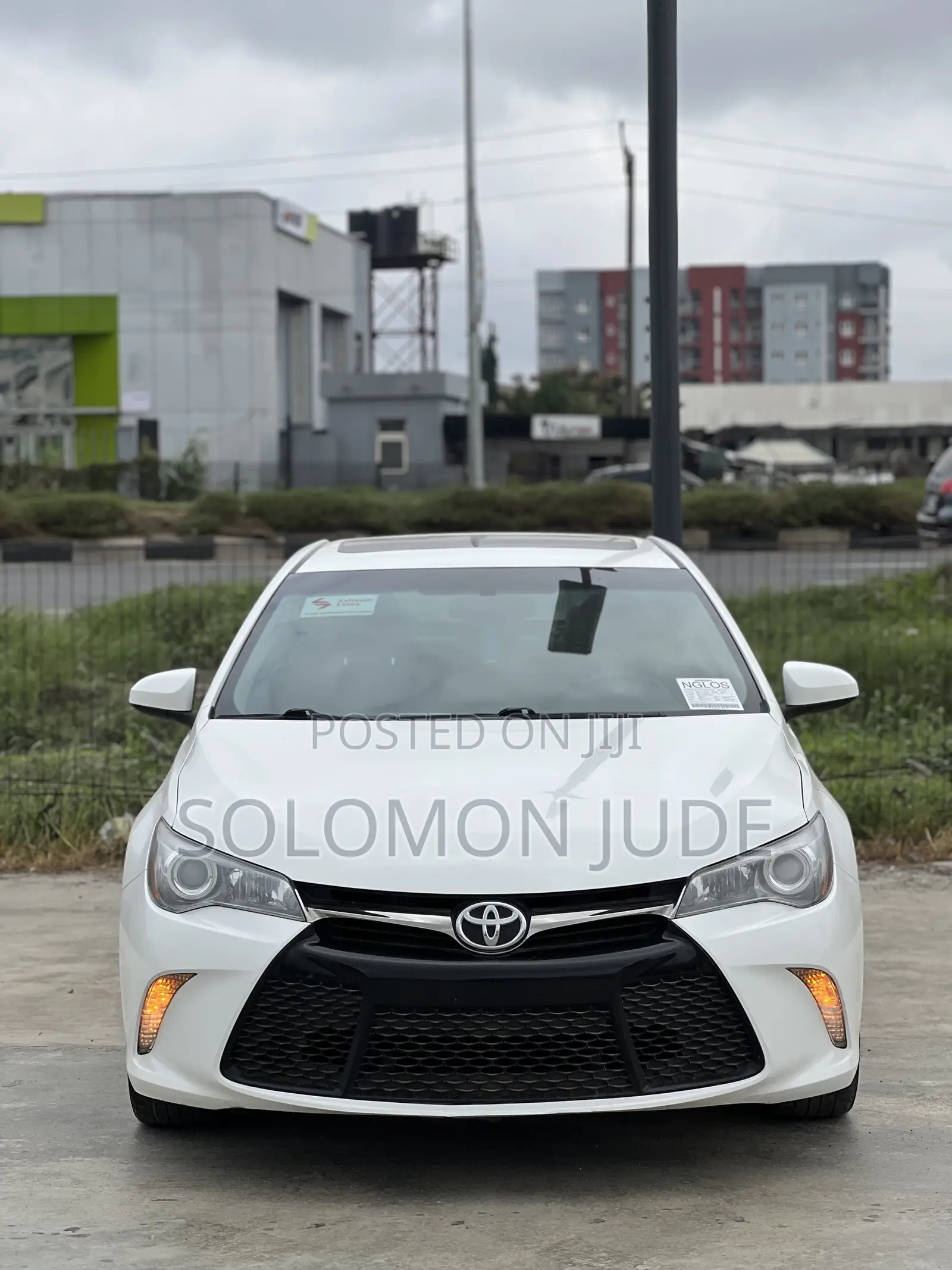 Toyota Camry 2016 White