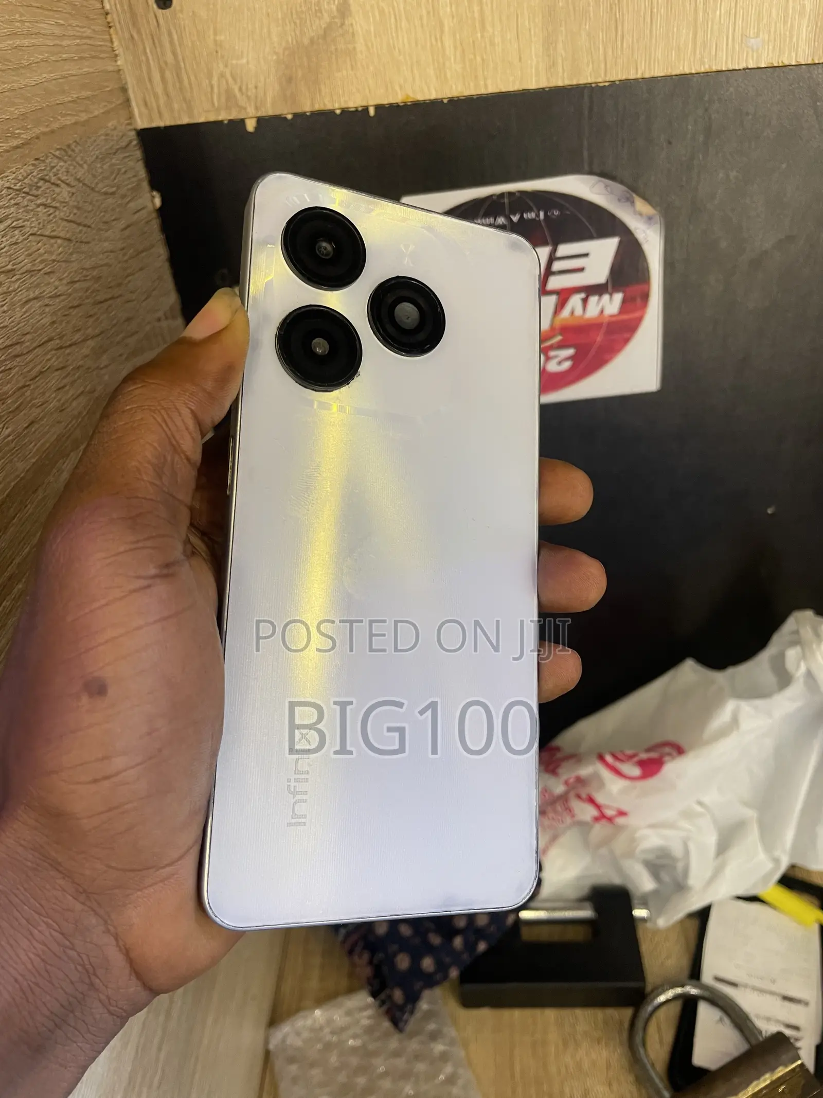 Infinix Smart 8 64 GB White