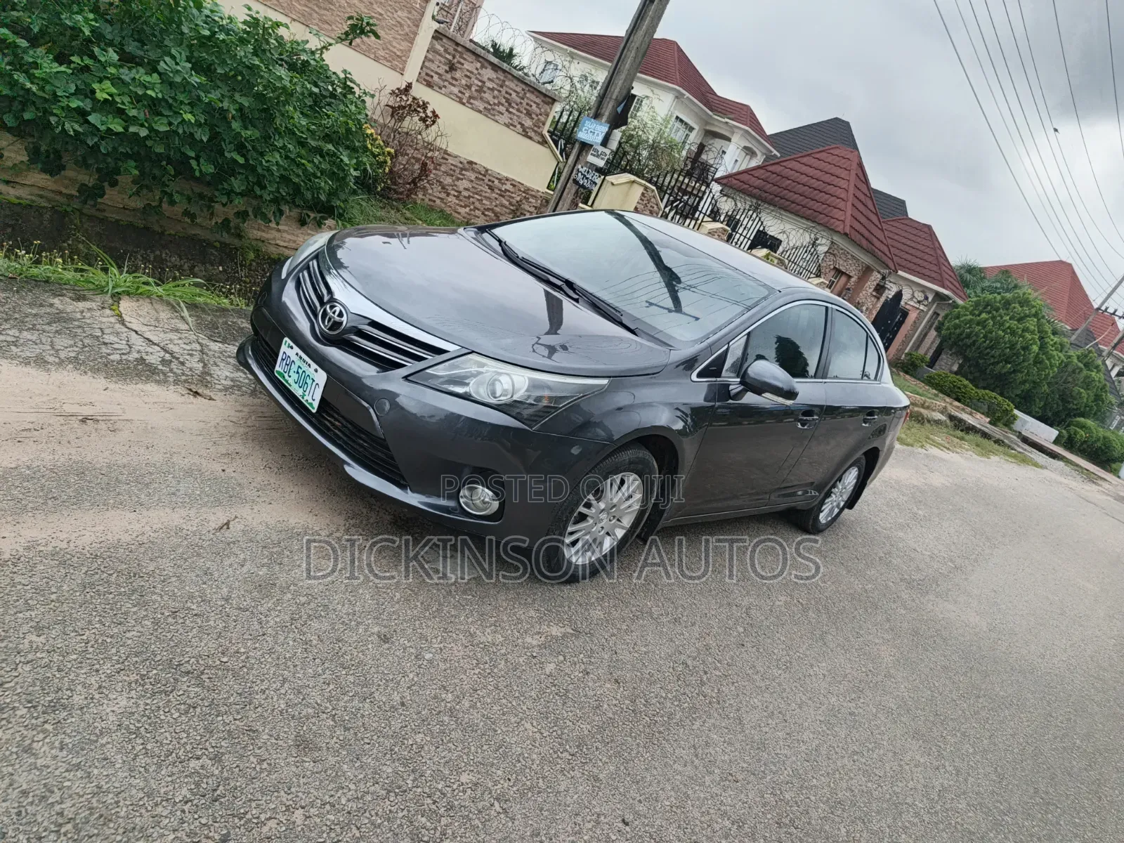 Toyota Avensis 2014 Gray