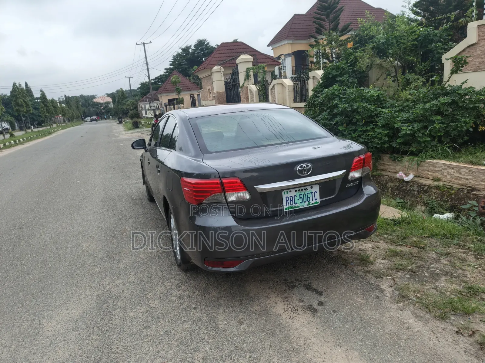 Toyota Avensis 2014 Gray