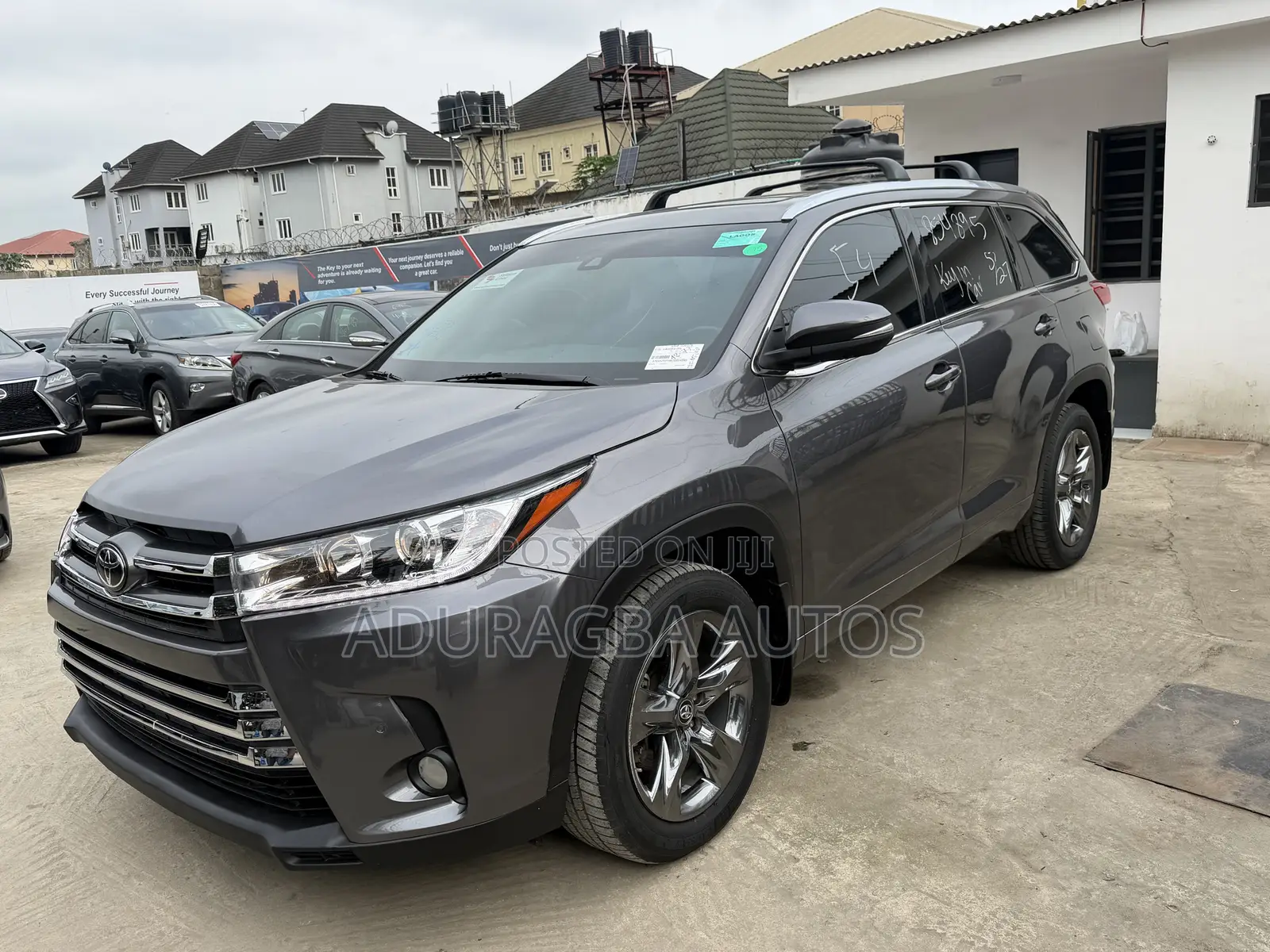 Toyota Highlander Limited Platinum 4x4 V6 (3.5L 6cyl 8A) 2018 Gray
