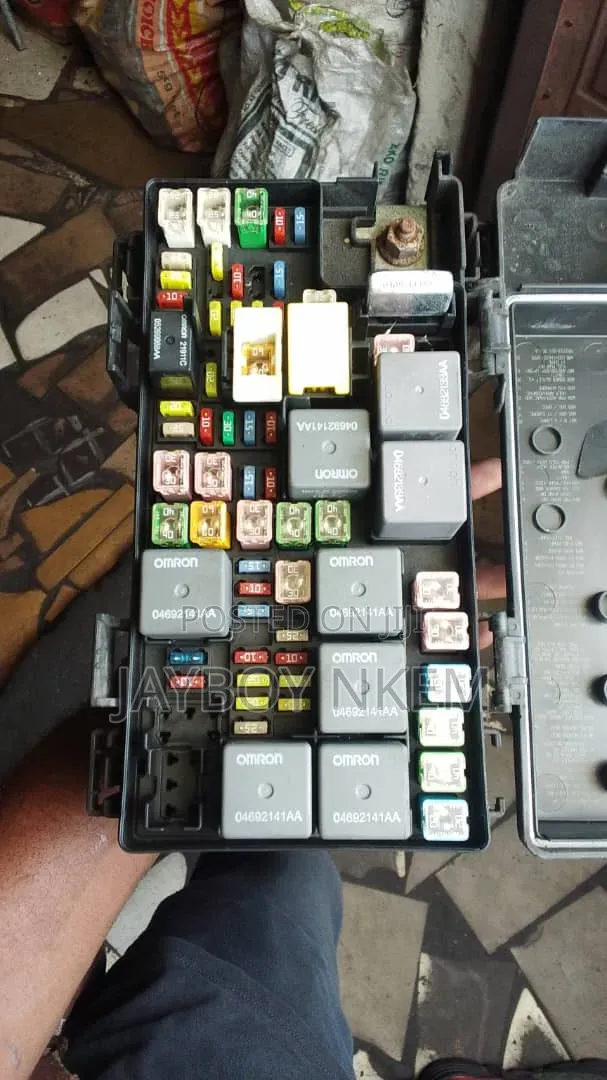 Fuse Box for Wrangler 2012