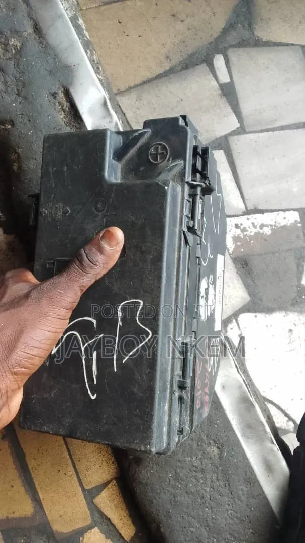Fuse Box for Wrangler 2012