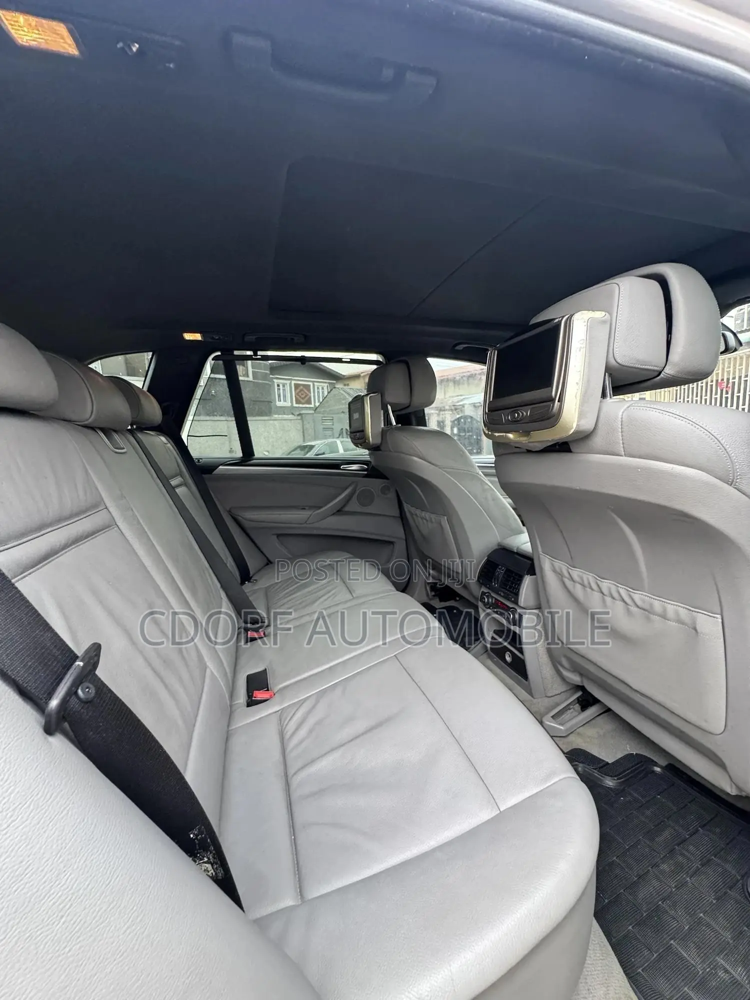 BMW X5 xDrive48i AWD (4.8L 8cyl 6A) 2010 Gray