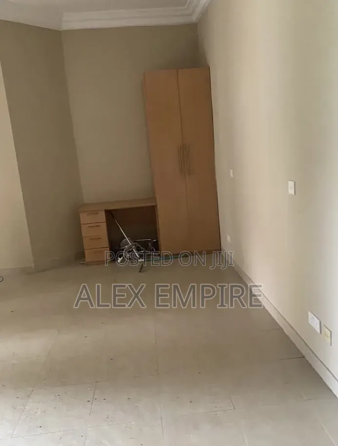 5bdrm Duplex in Osborne Foreshore Estate for rent