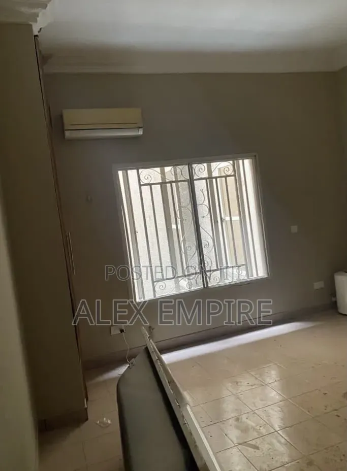 5bdrm Duplex in Osborne Foreshore Estate for rent