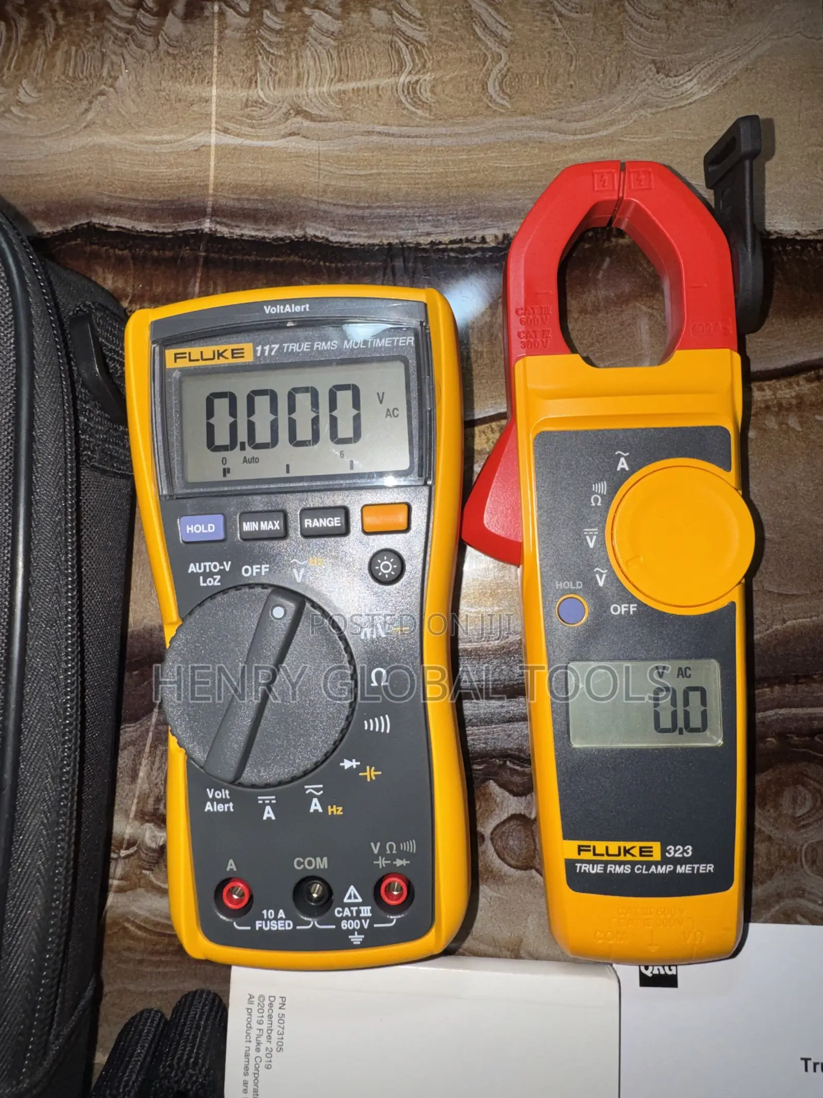Fluke 117 True RMS Multimeter + Fluke 323 Clamp Meter