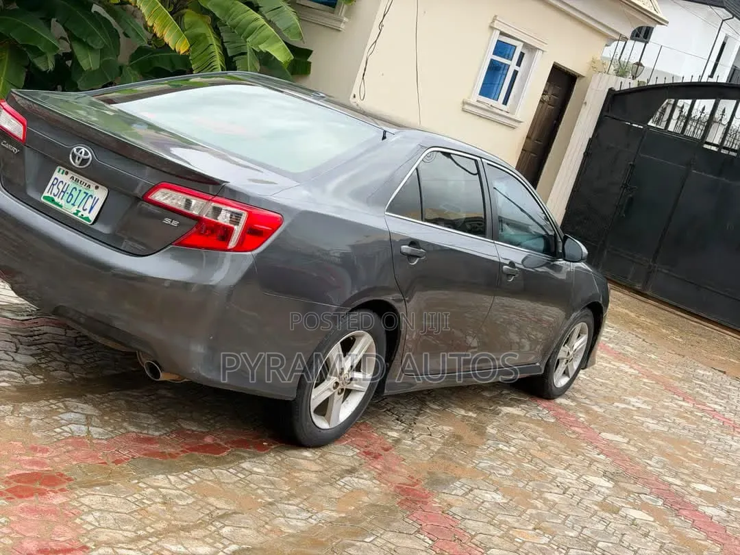 Toyota Camry 2013 Gray