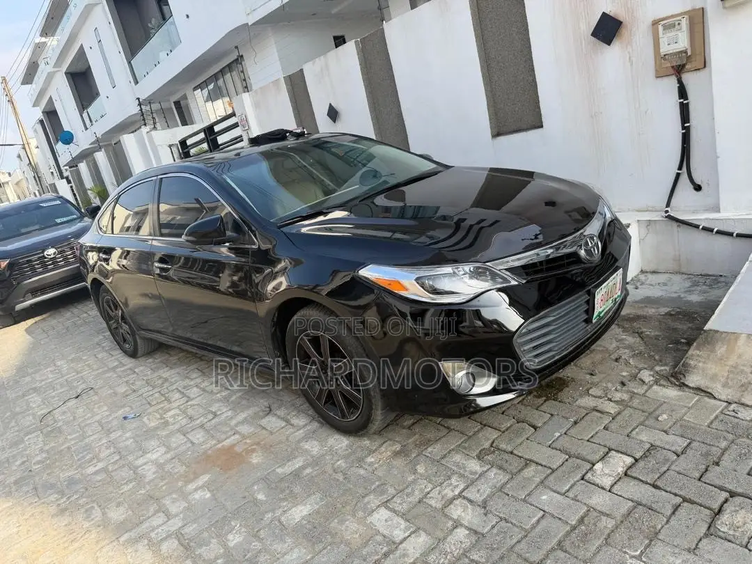 Toyota Avalon Limited 4dr Sedan (3.5L 6cyl 6A) 2014 Black