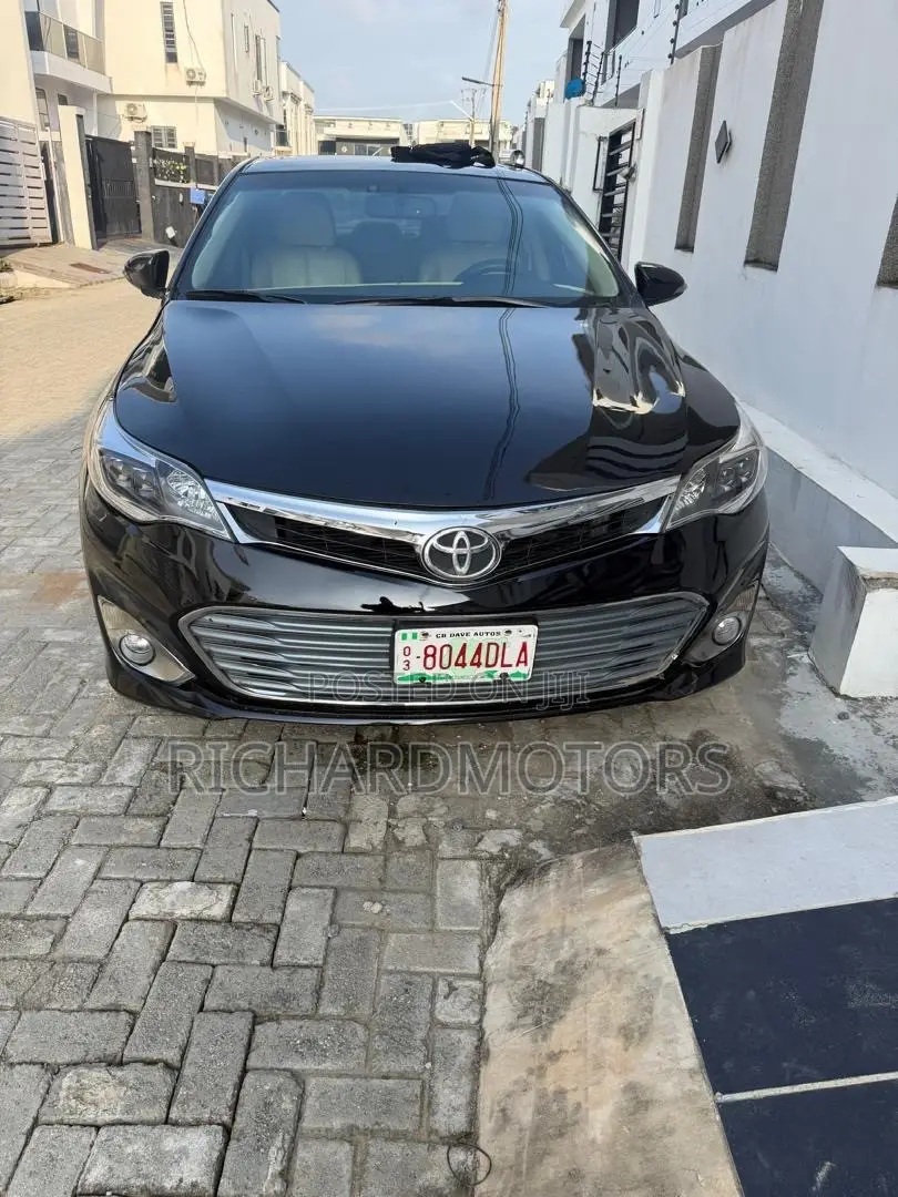 Toyota Avalon Limited 4dr Sedan (3.5L 6cyl 6A) 2014 Black
