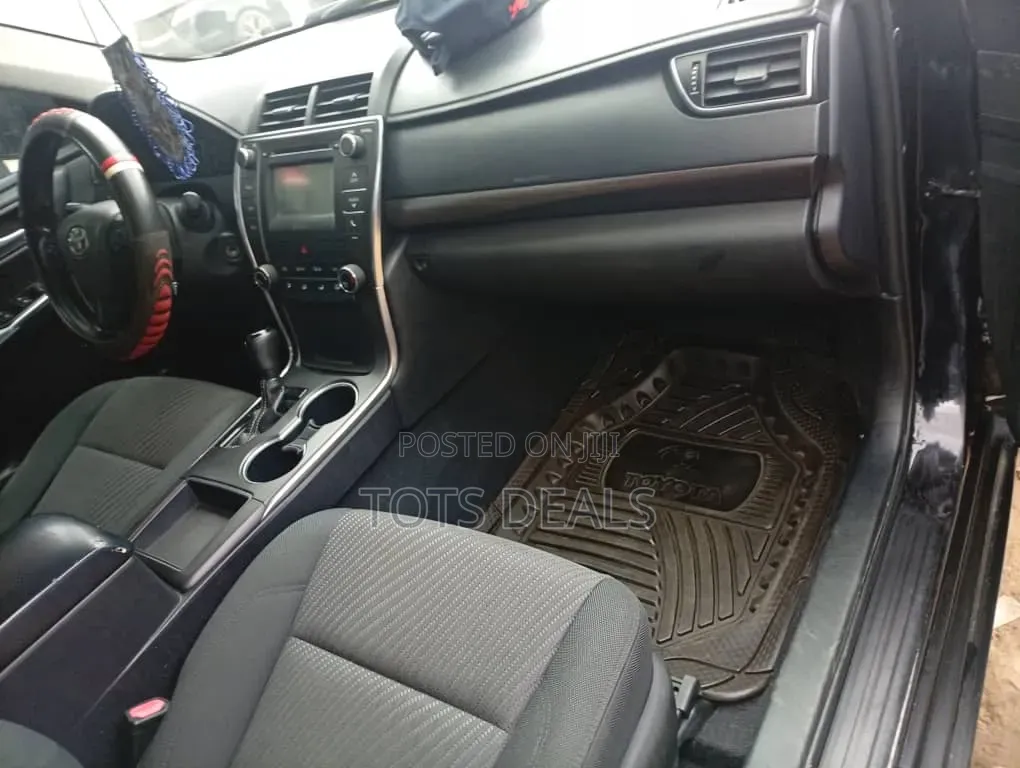 Toyota Camry 2016 Black