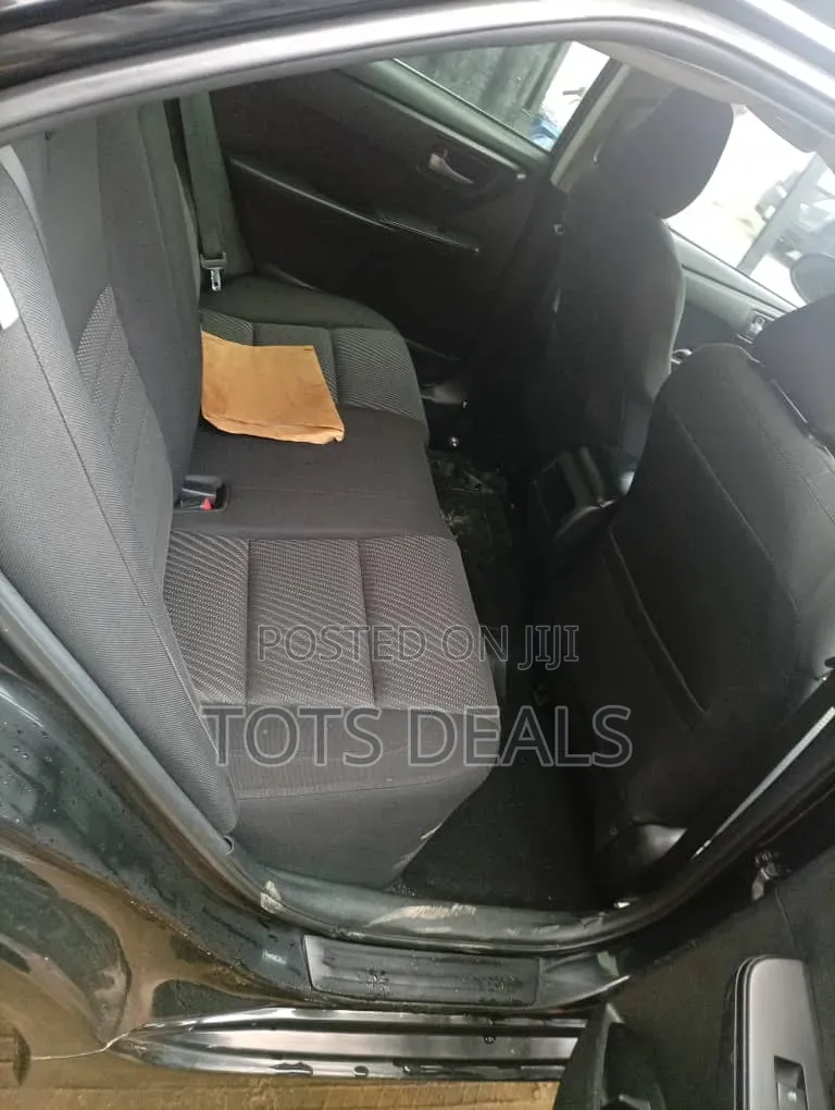 Toyota Camry 2016 Black