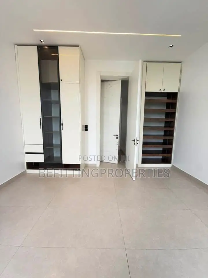 5bdrm Duplex in Lekki for sale