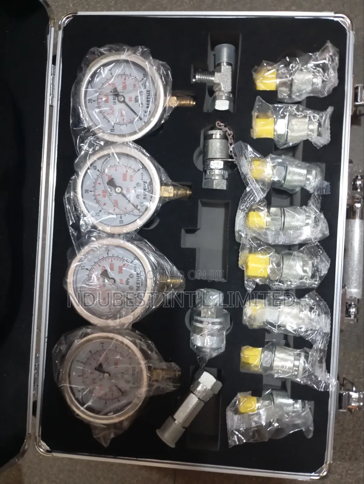 Hydraulic Pressure Gauge Test Kit / Hydraulic Pressure Testing Set.