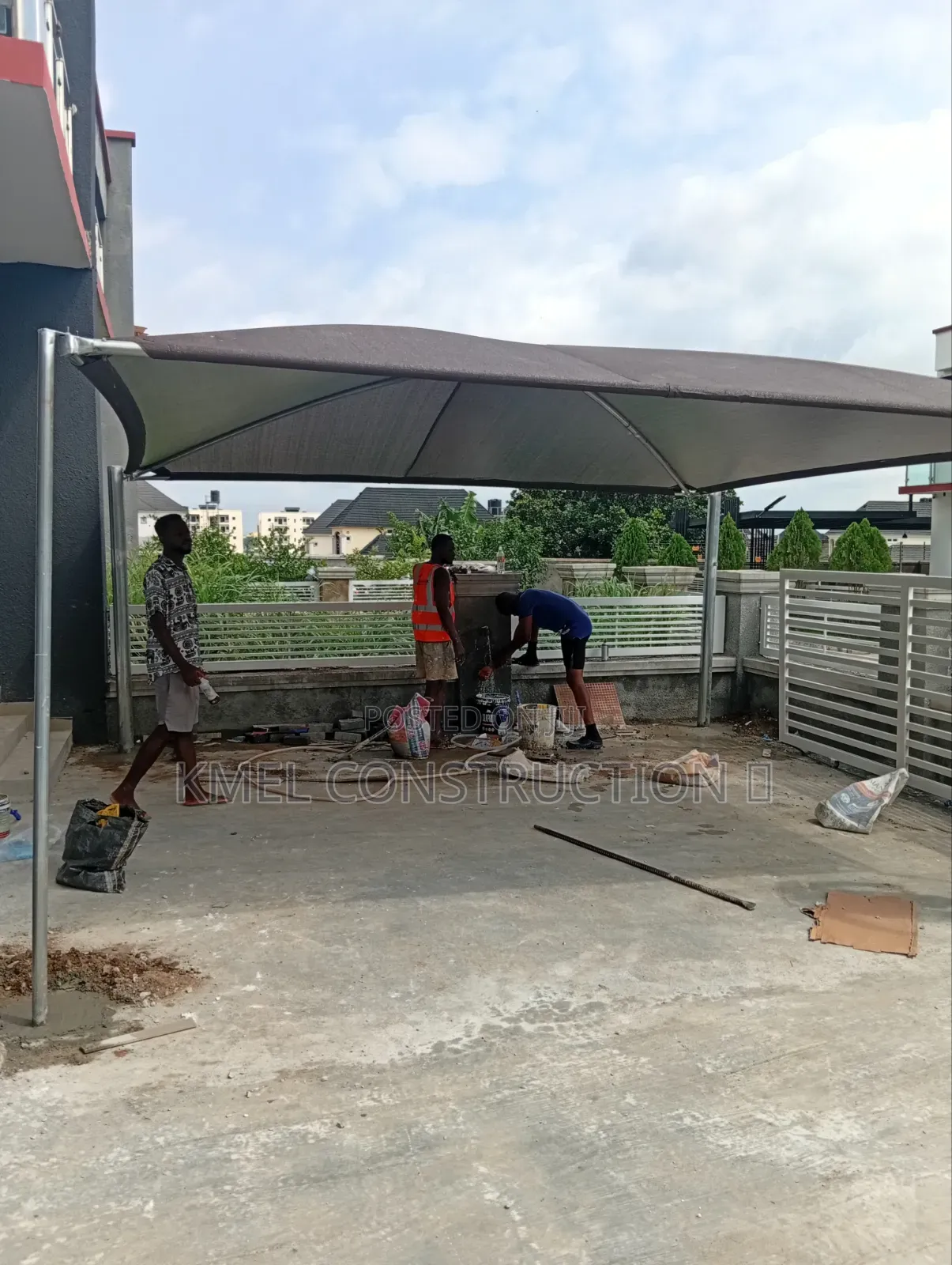 Strong Outdoor Car Canopy Design.