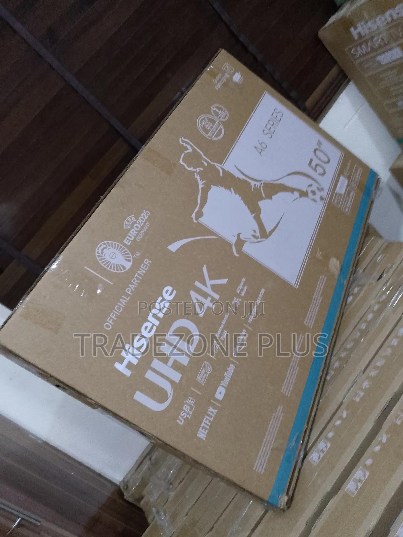 Beautiful Display, Smooth Performance Built-in Streaming Hisense 50'