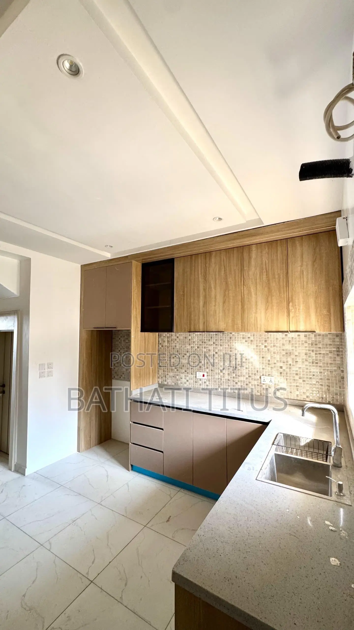 4bdrm Duplex in Life Camp for rent