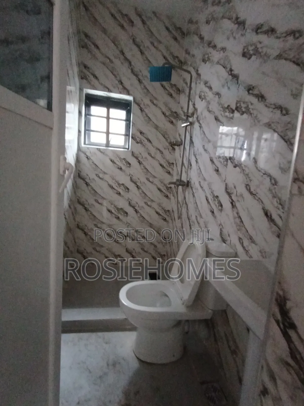 2bdrm Apartment in Awoyaya for rent