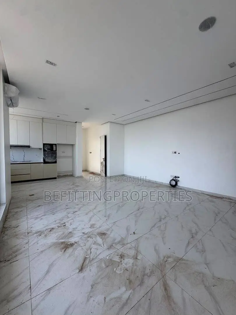 2bdrm Apartment in Lekki Phase 1 for sale