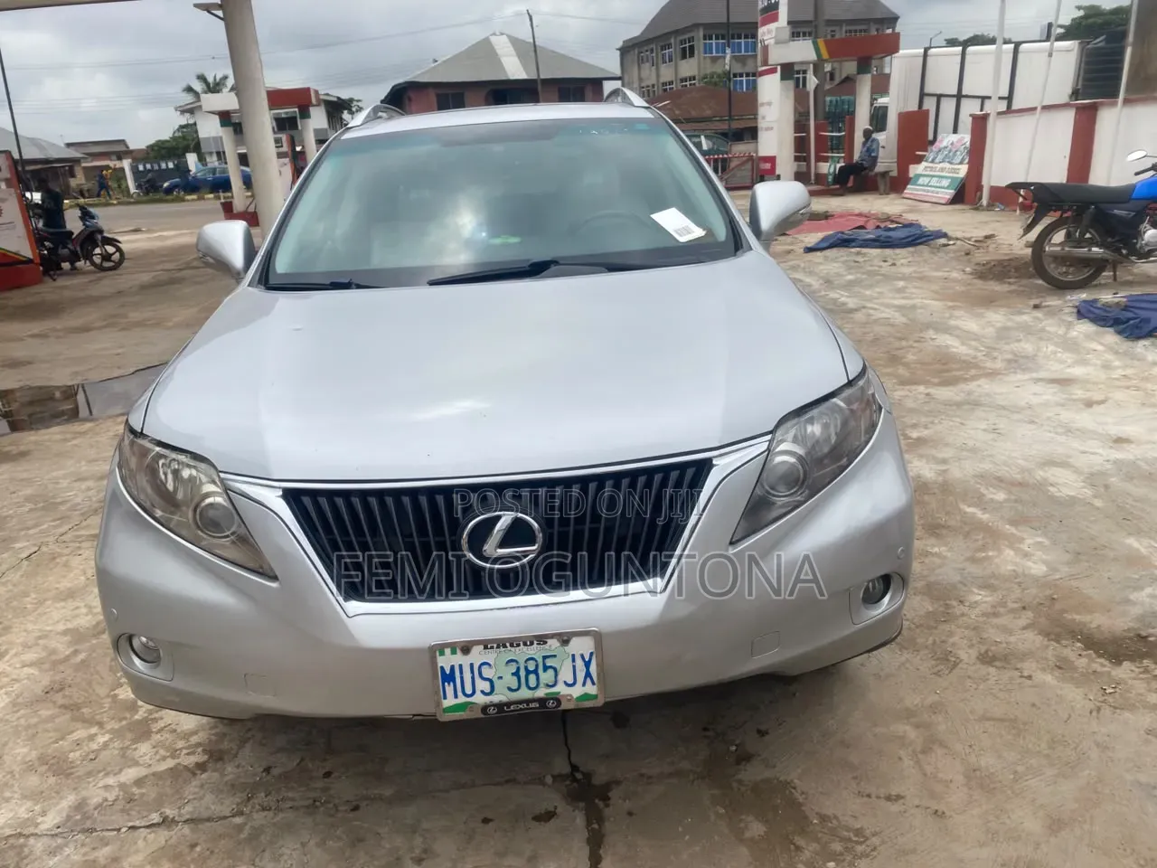 Lexus LX 570 2010 Silver