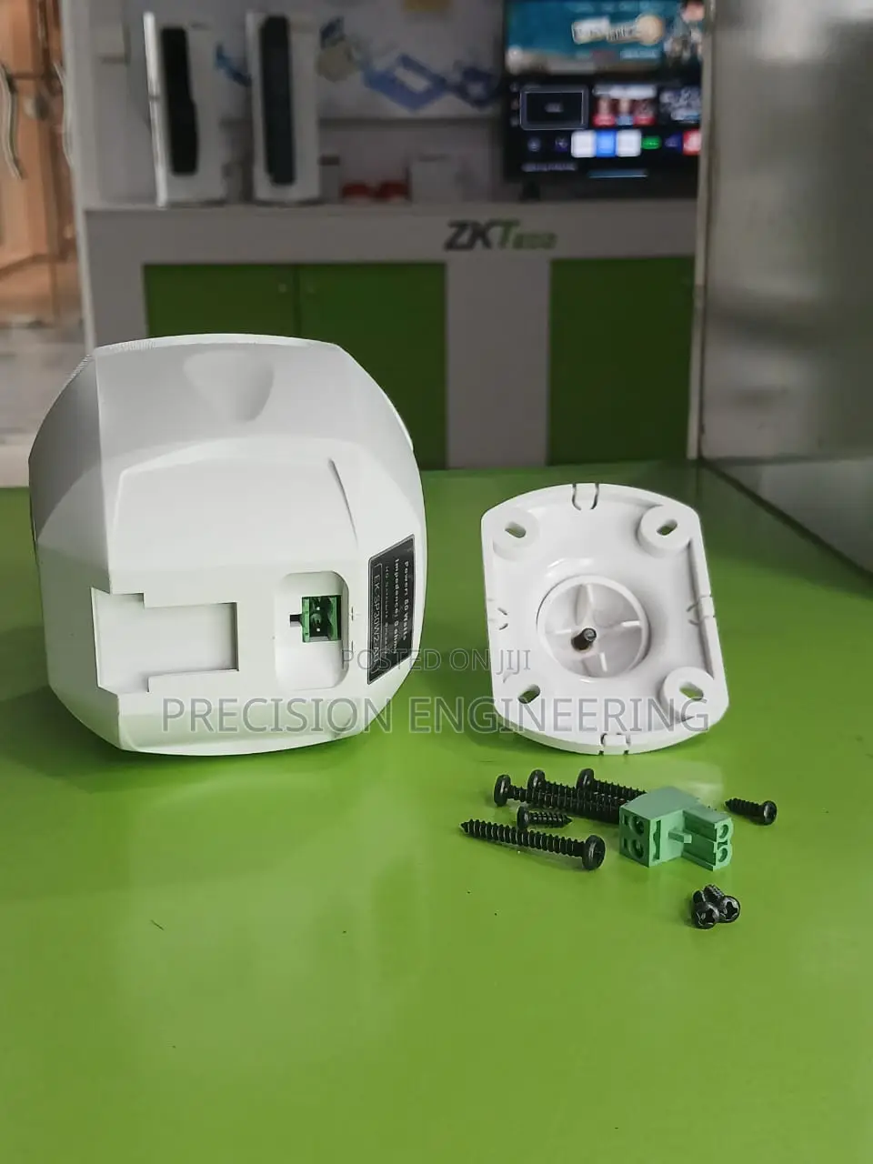 Arylic RK30 Wall Mount Cube Speaker
