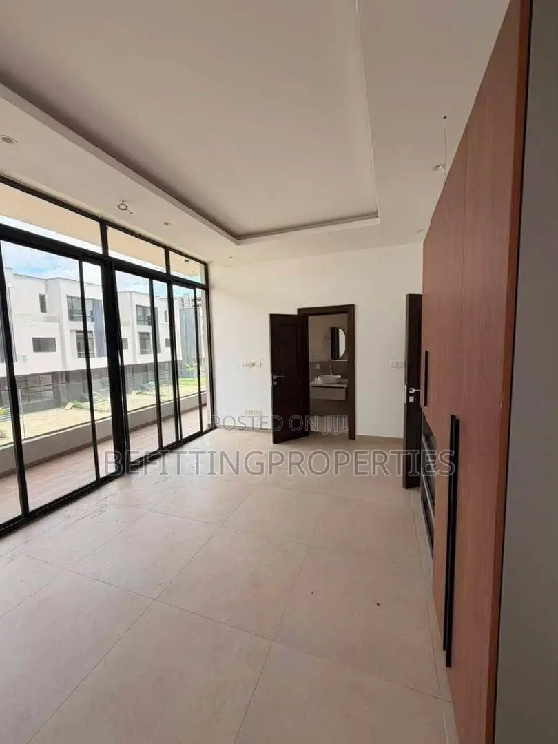 5bdrm Duplex in Jabi for sale