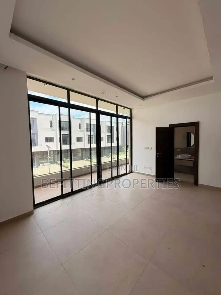 5bdrm Duplex in Jabi for sale