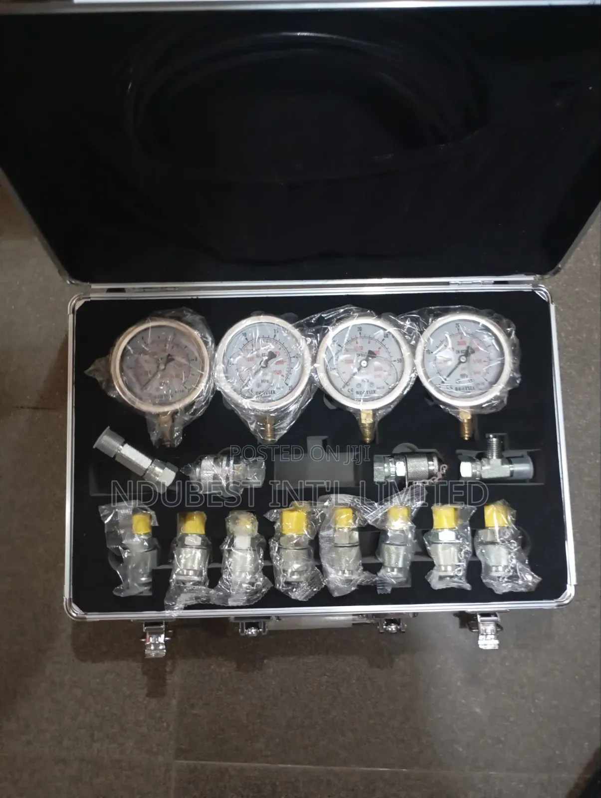 Hydraulic Pressure Gauge Test Kit / Hydraulic Pressure Testing Set.