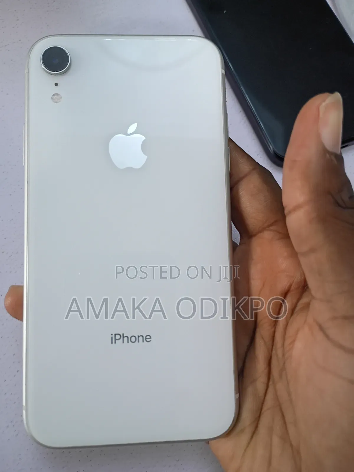 Apple iPhone XR 64 GB White