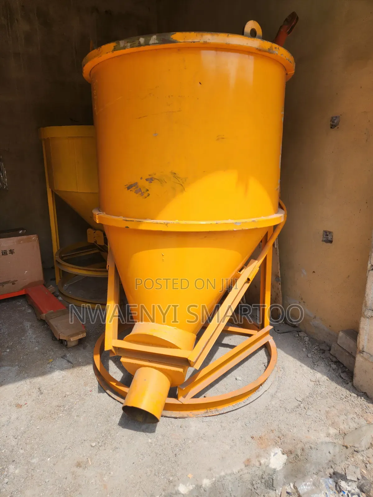 Concrete Bucket 500litres