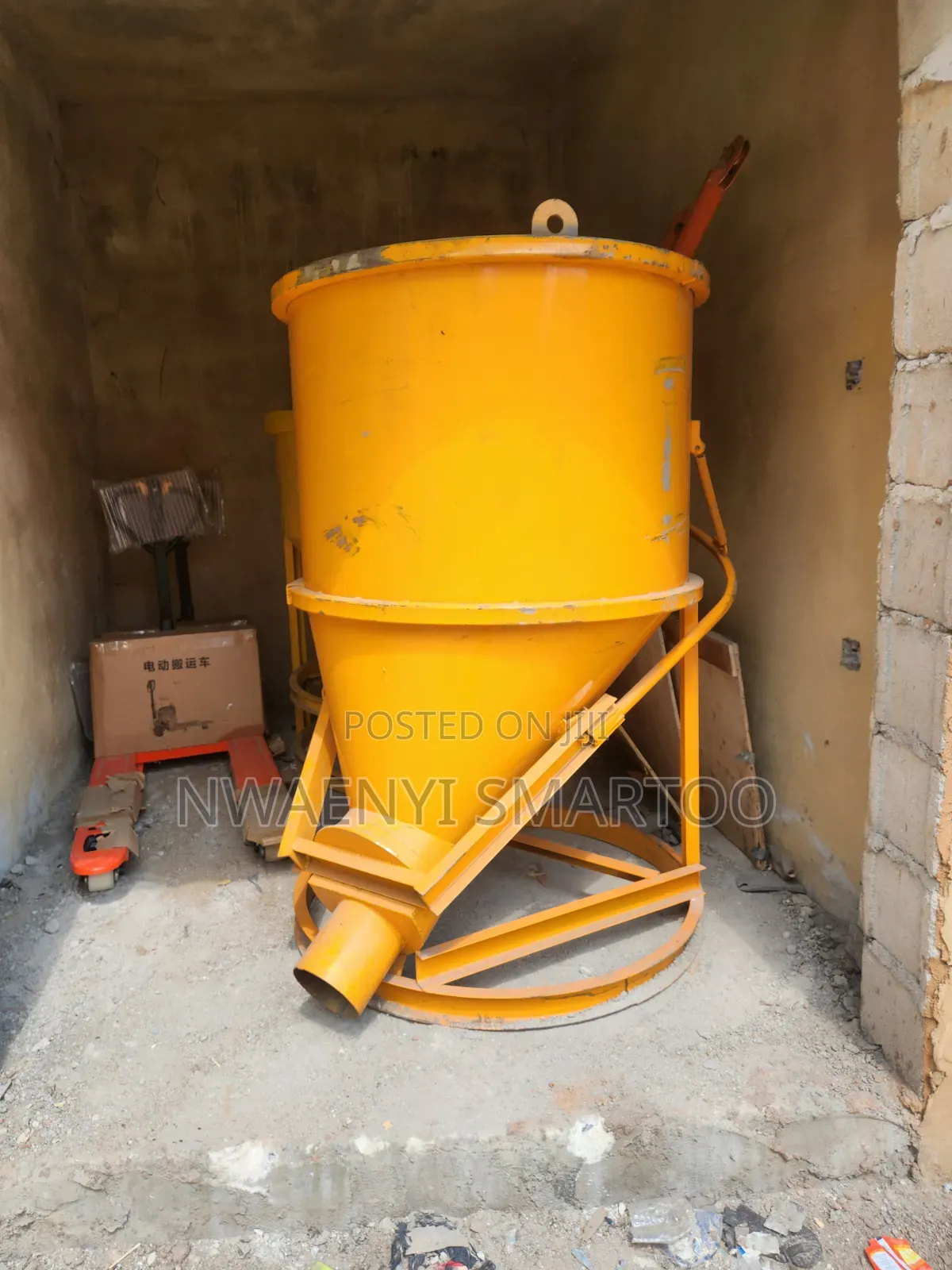 Concrete Bucket 500litres