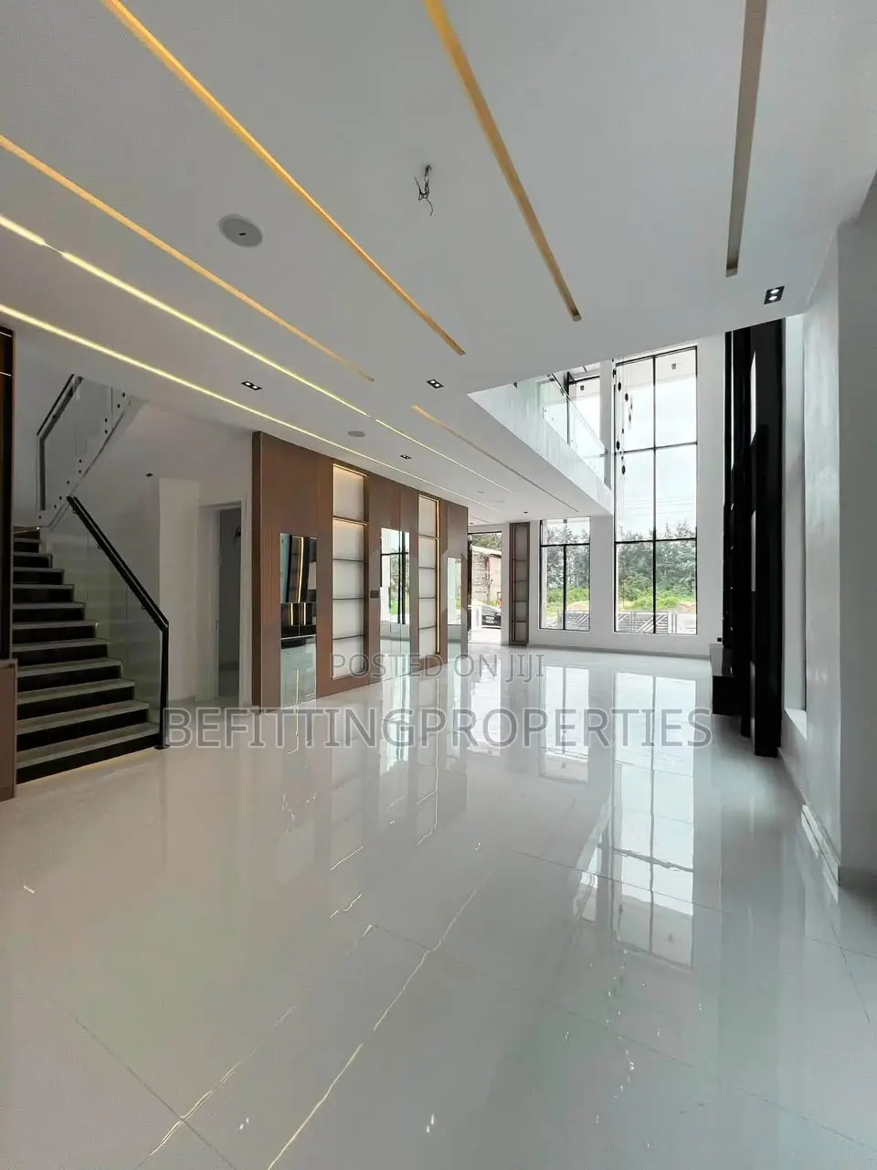 5bdrm Duplex in Lekki for sale