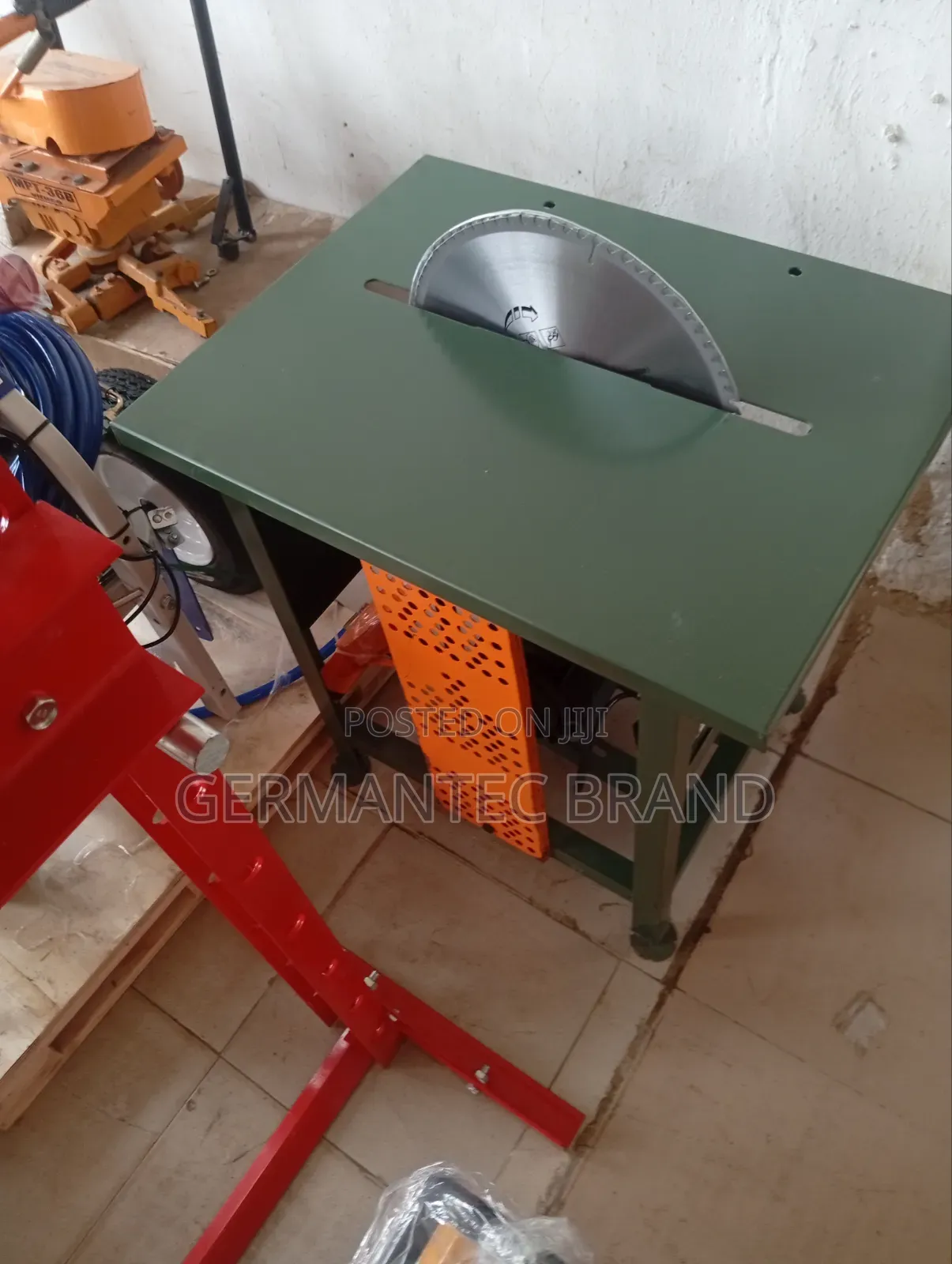 Table Saw Machine