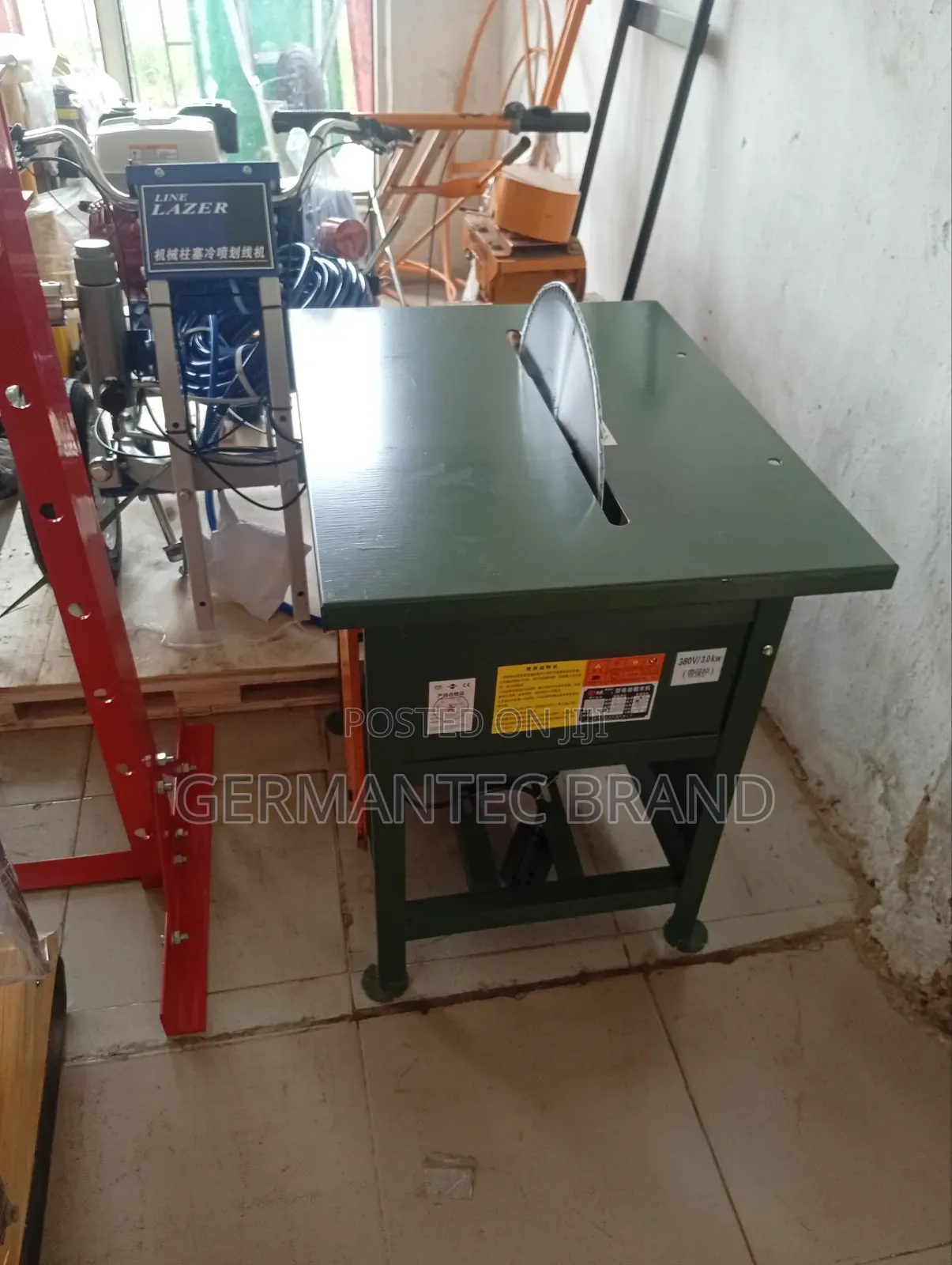 Table Saw Machine