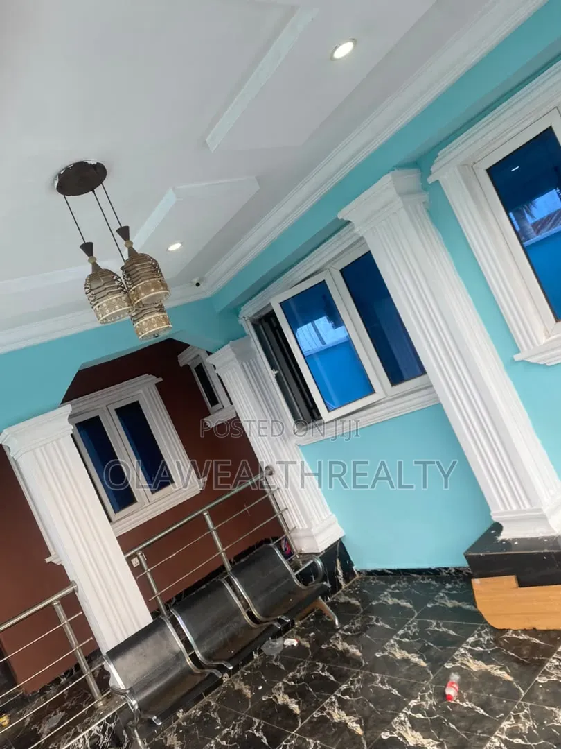 4bdrm Bungalow in Akala Express for rent