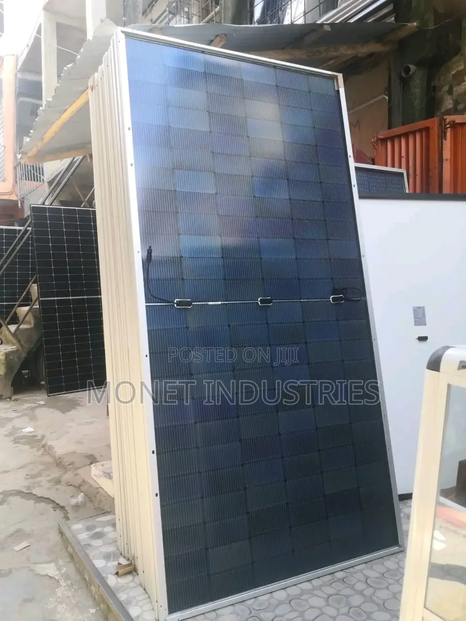 650w Jinko Bifacial Solar Panel