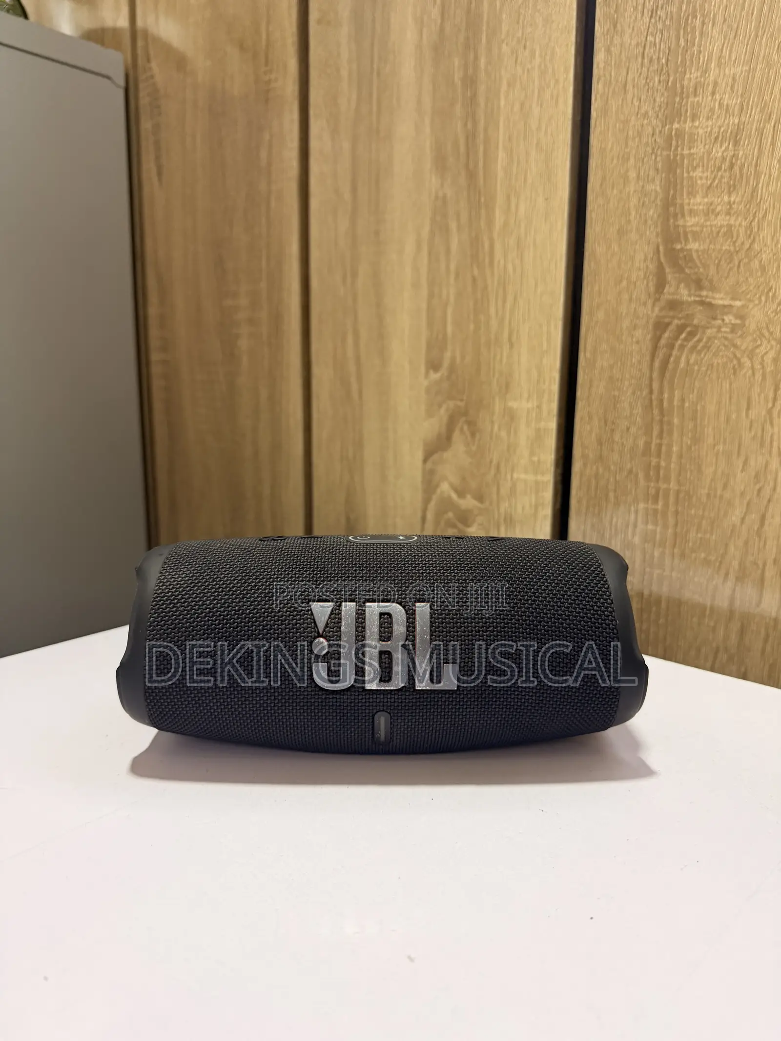 Used JBL Charge 5
