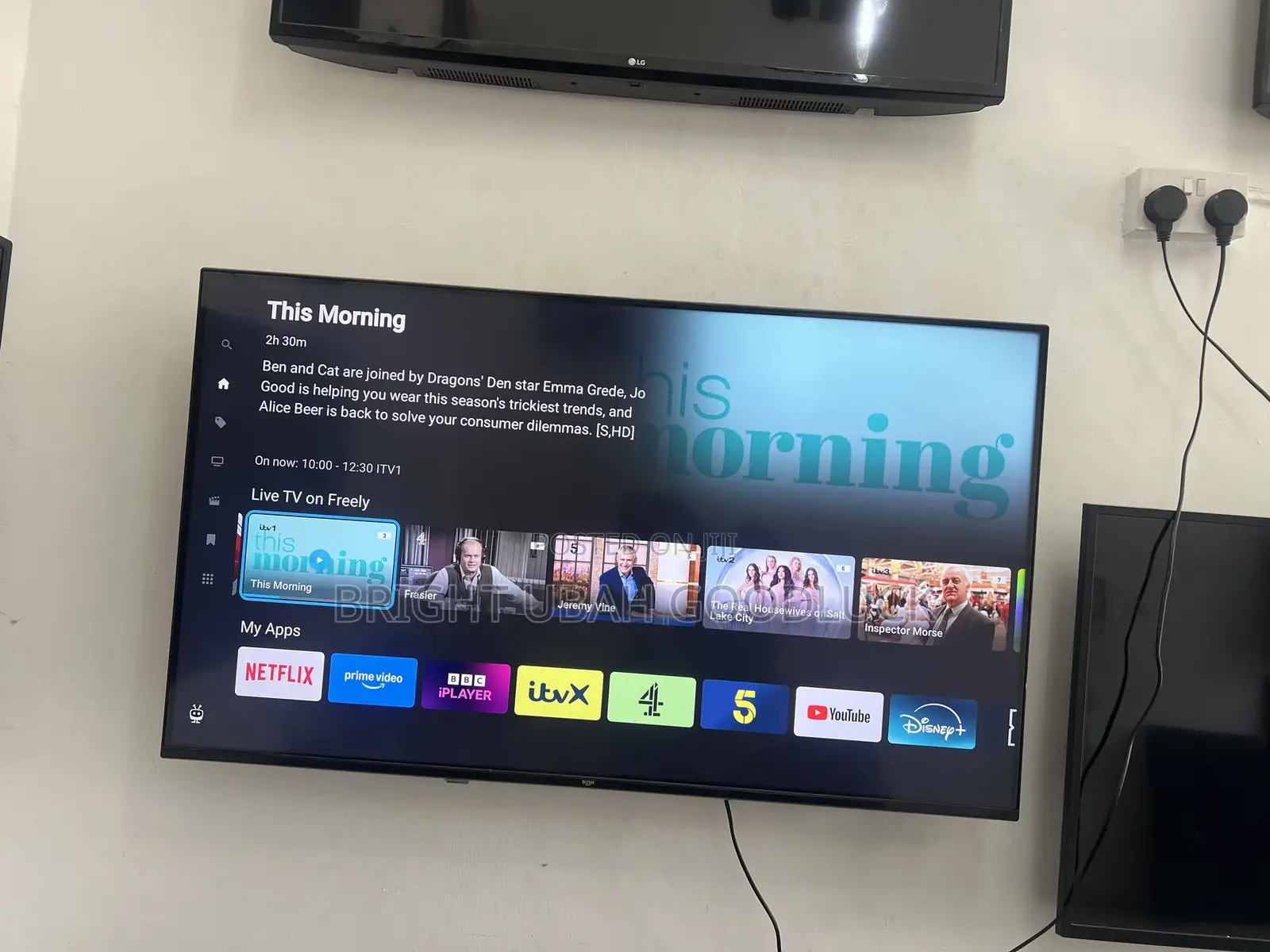 Bush 40 Inches Frameless Smart TV With Free Netflix Acct Mirroring Cas