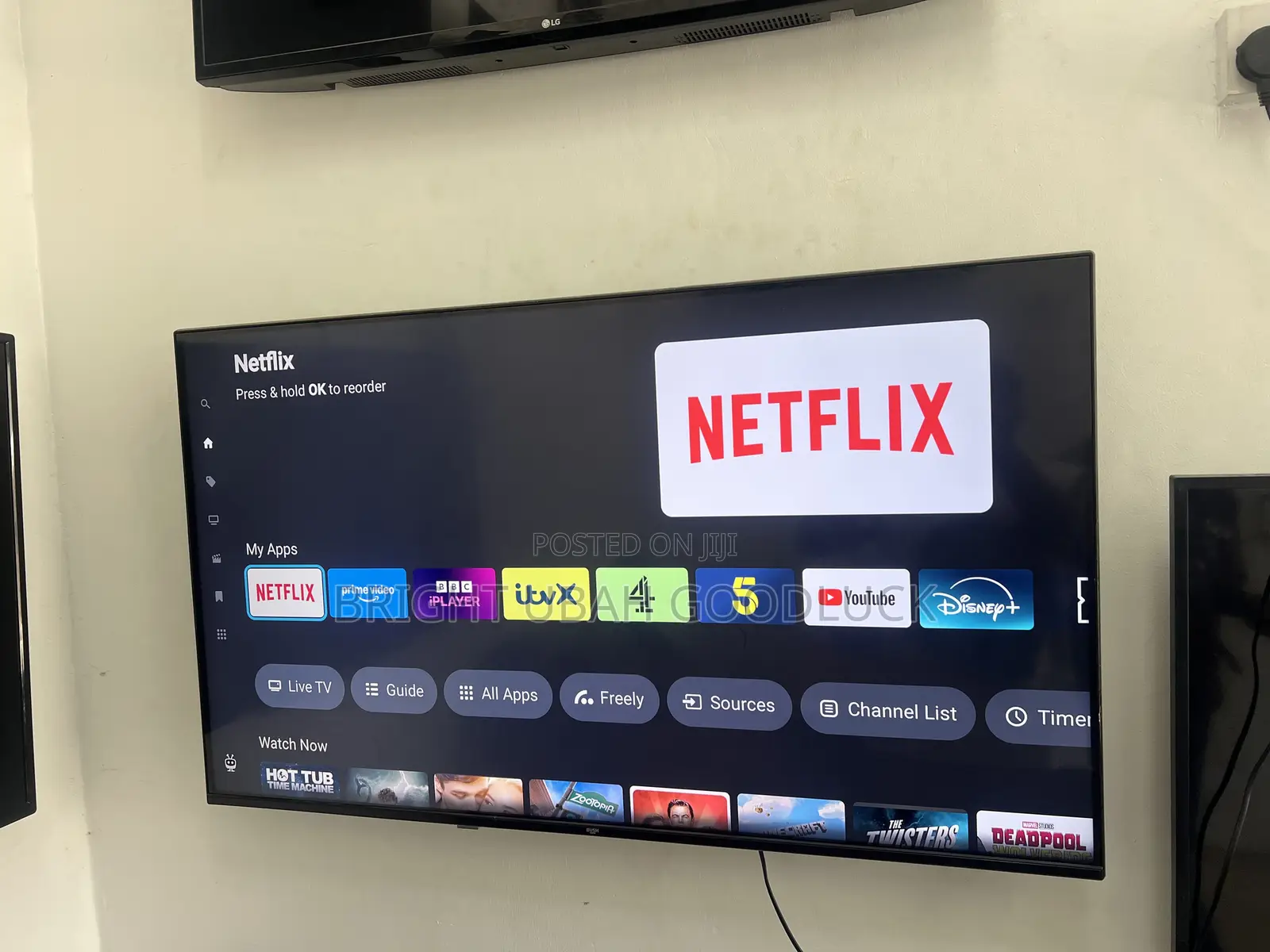 Bush 40 Inches Frameless Smart TV With Free Netflix Acct Mirroring Cas
