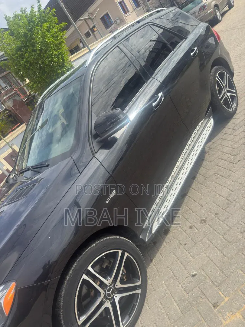 Mercedes-Benz GLE-Class 2018 Black