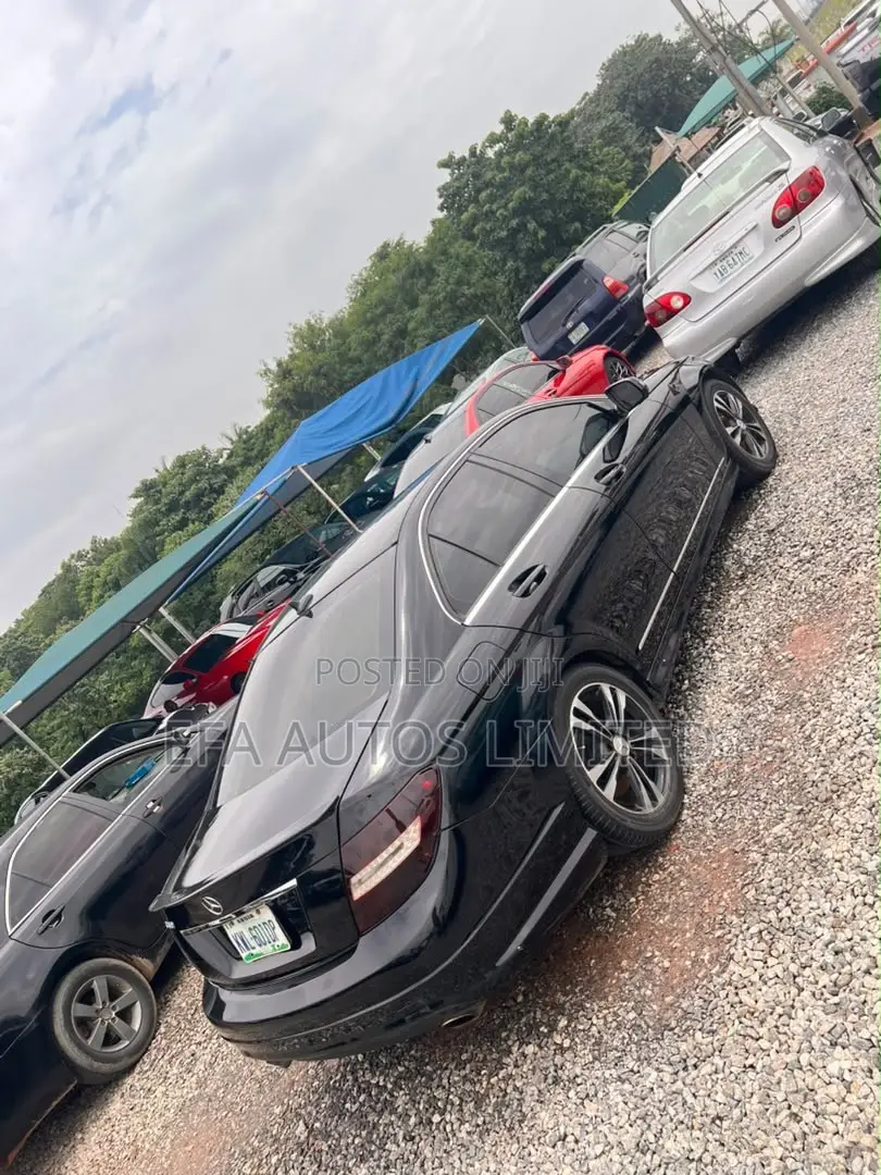Mercedes-Benz C300 Sport Sedan RWD (3.0L 6cyl 6M) 2010 Black