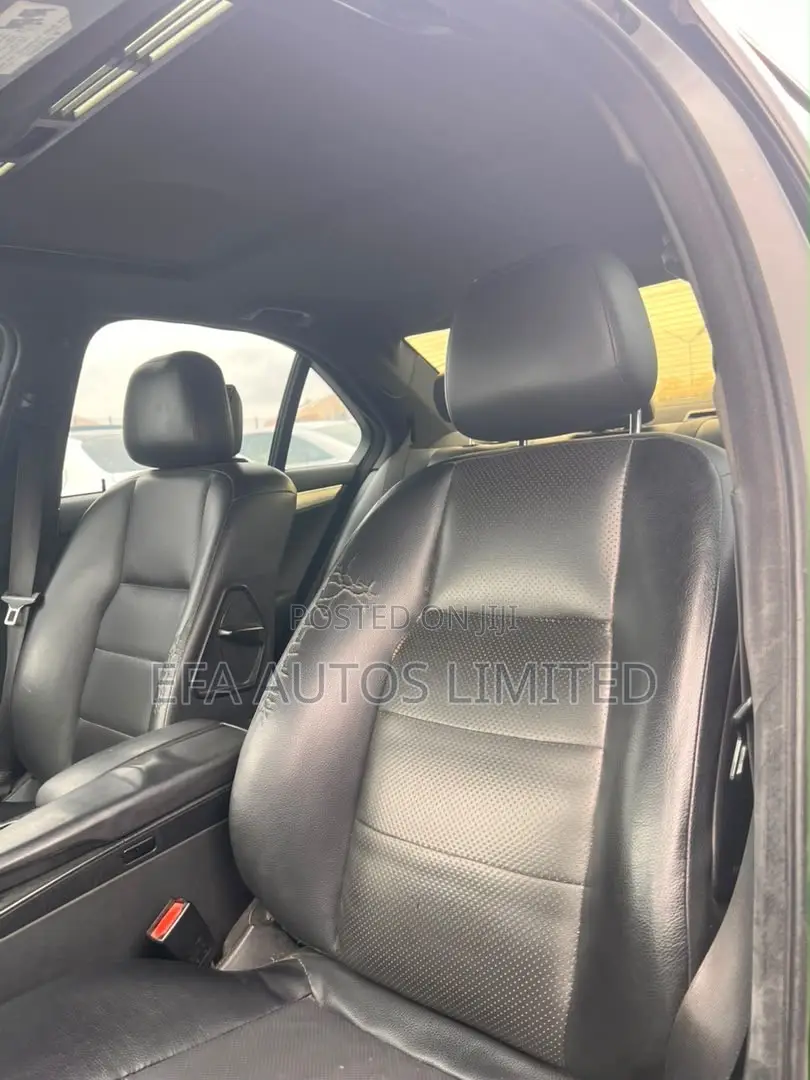 Mercedes-Benz C300 Sport Sedan RWD (3.0L 6cyl 6M) 2010 Black