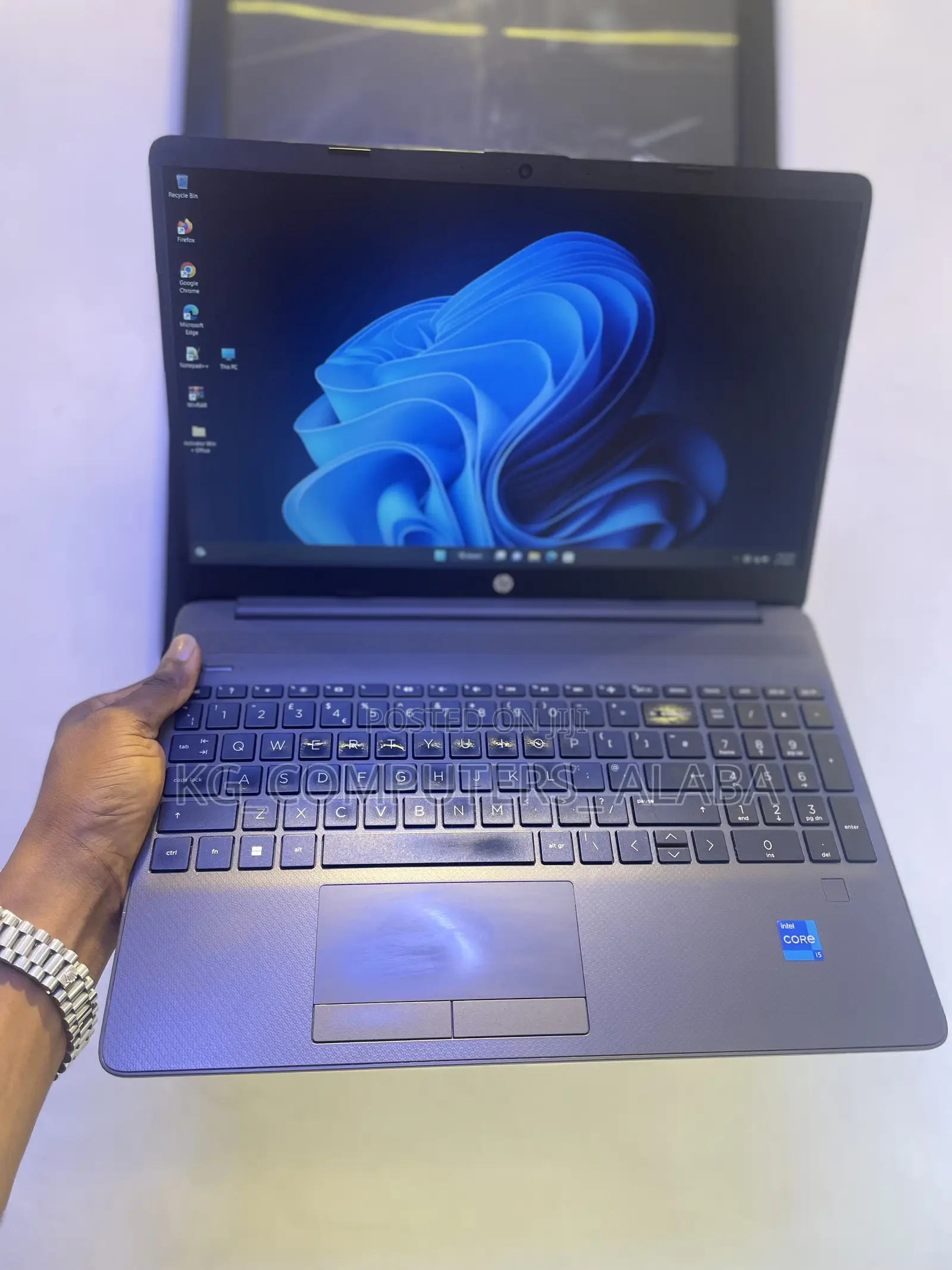 Laptop HP 240 G9 16GB Intel Core i5 HDD+SSD 256GB