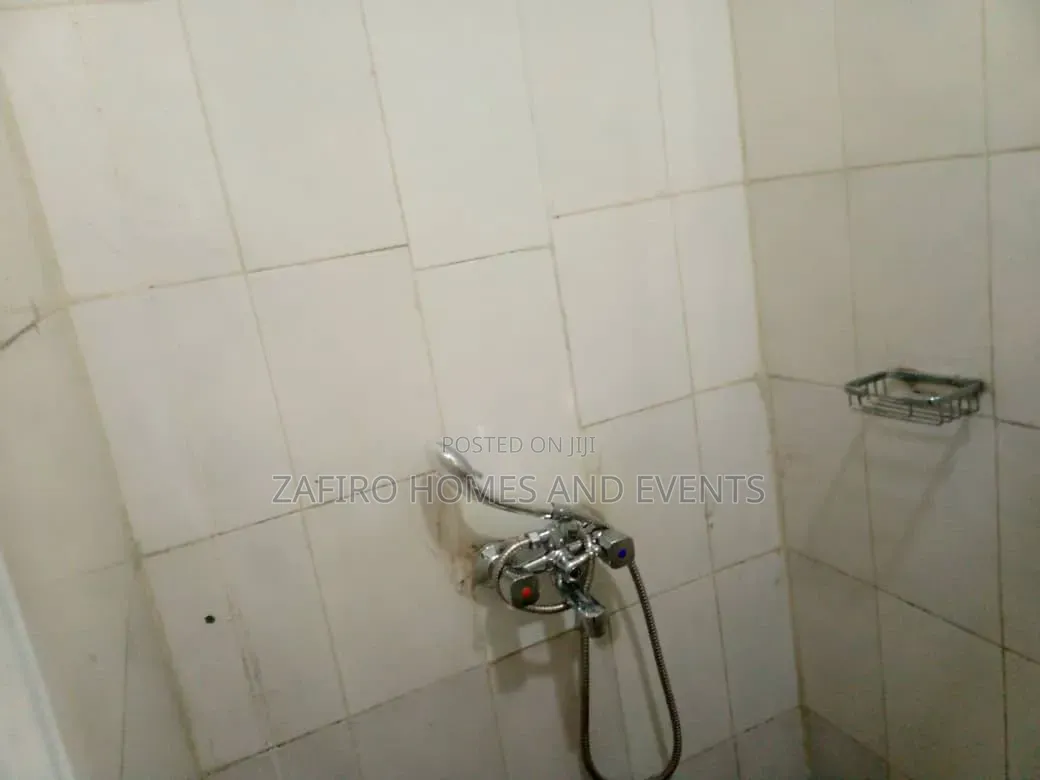 Furnished 2bdrm Bungalow in Jembewon Road Near, Jericho for sale