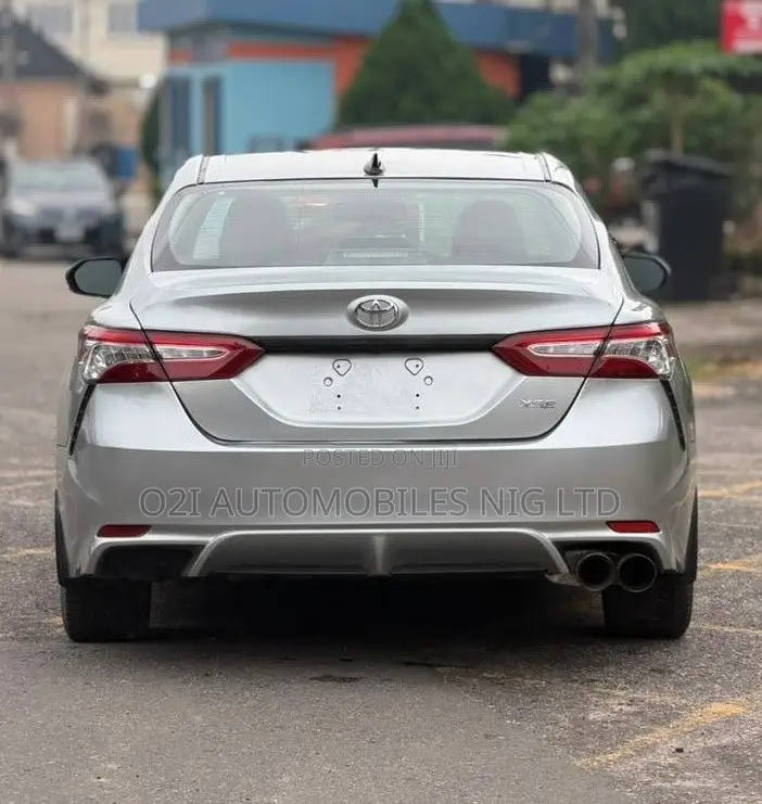 Toyota Camry 2020 Silver