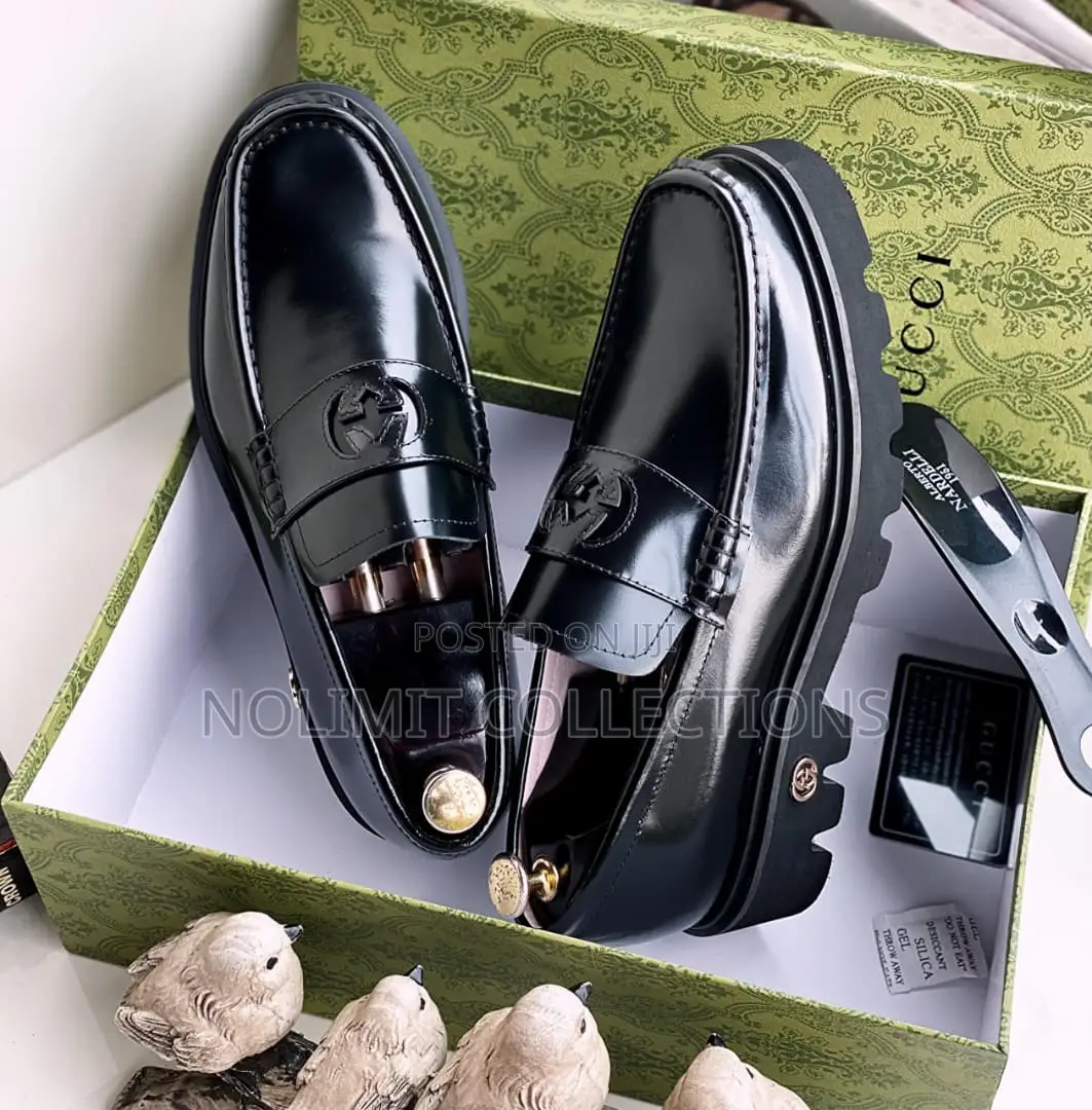 Gucci Men's Leather Loafers With Chunky Black Soles
