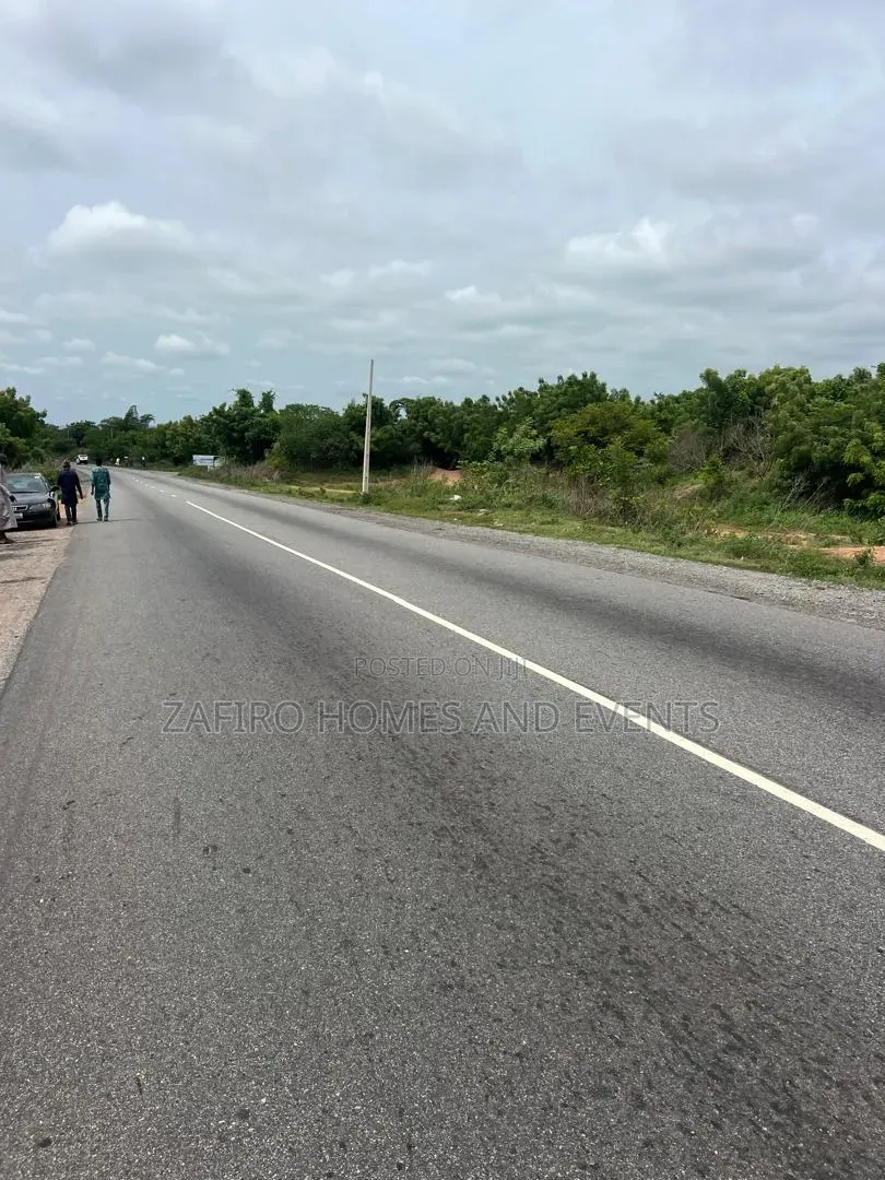 20 Acres of Multipurpose Lands for Sale Along Moniya / Iseyin Road