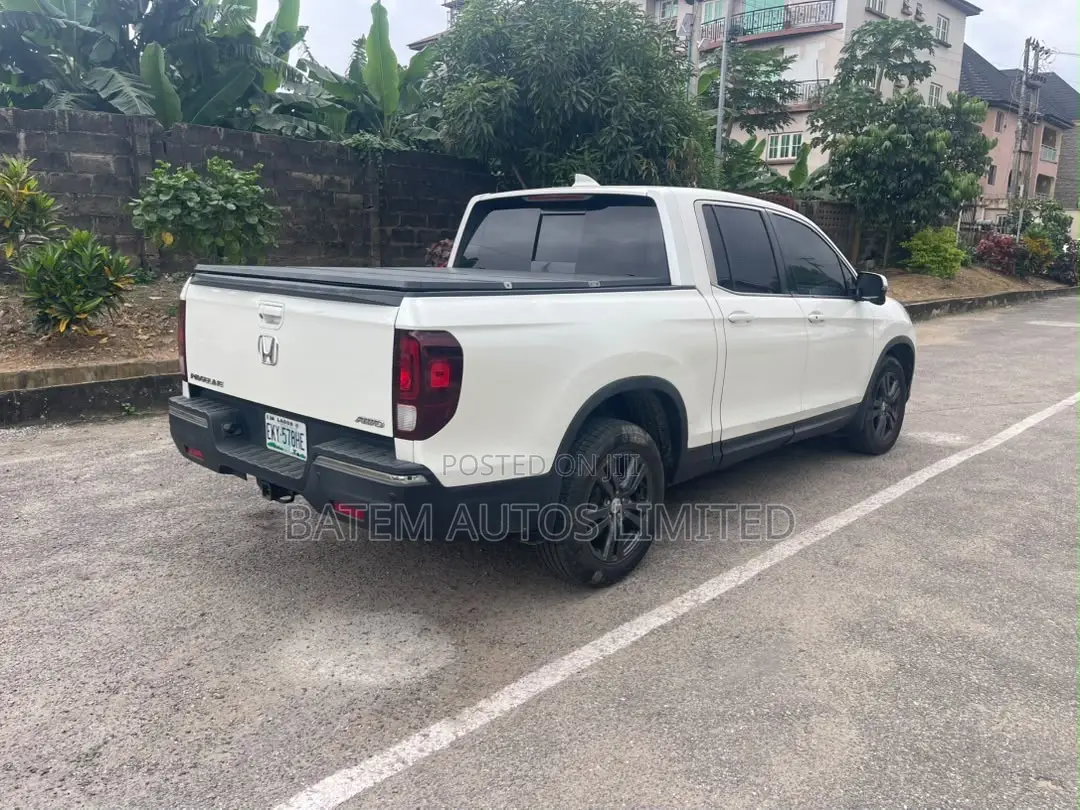 Honda Ridgeline RTL-E AWD Crew Cab 125.2 in. WB 2017 White