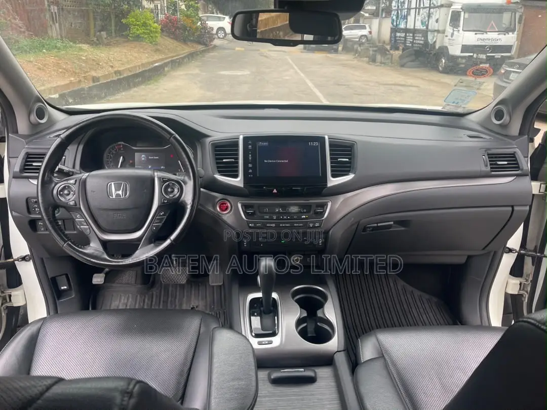 Honda Ridgeline RTL-E AWD Crew Cab 125.2 in. WB 2017 White