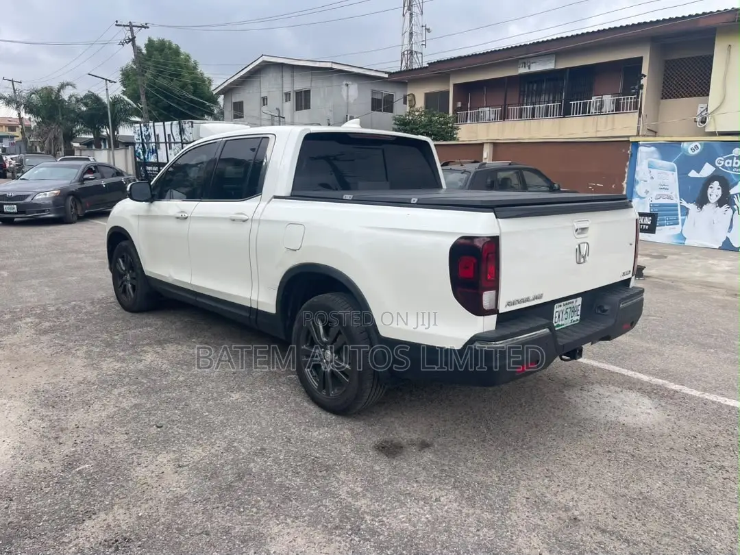 Honda Ridgeline RTL-E AWD Crew Cab 125.2 in. WB 2017 White